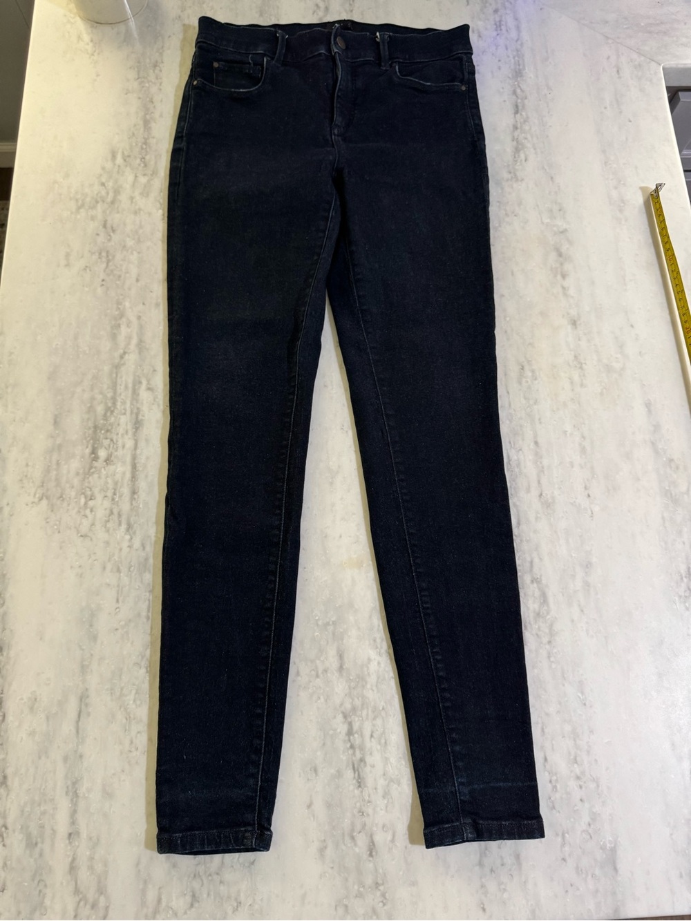 Ann Taylor High Rise Dark Wash Classic Everyday Neutral Denim Skinny Jeans 4